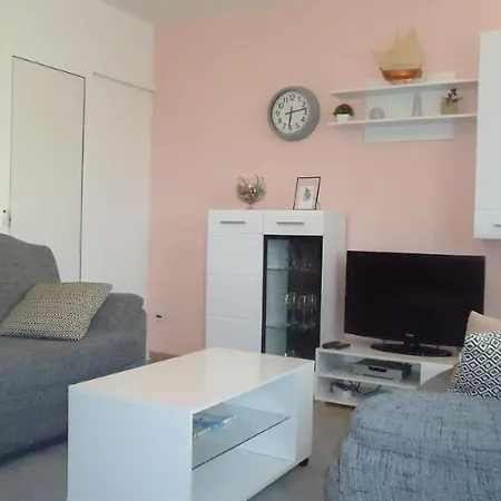 Apartment Fila - Large & Close To The Beach Makarska