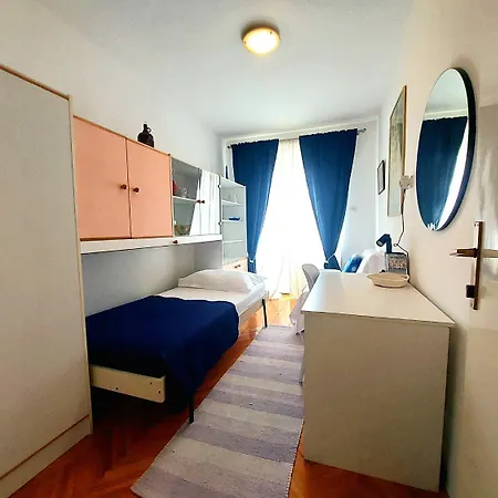 Fila - Large & Close To The Beach Apartment