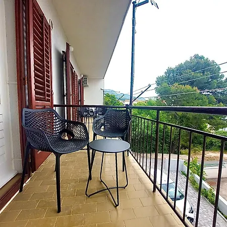 Fila - Large & Close To The Beach Apartment *